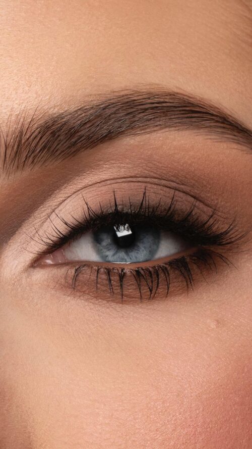 Maquillaje-Todo ojos y cejas
